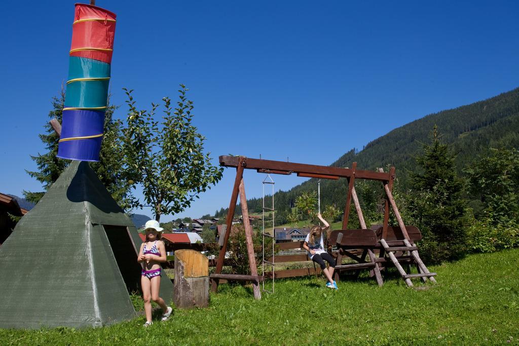 Ferienwohnung Familiengästehaus Ingrid Sankt Martin am Tennengebirge Exterior foto