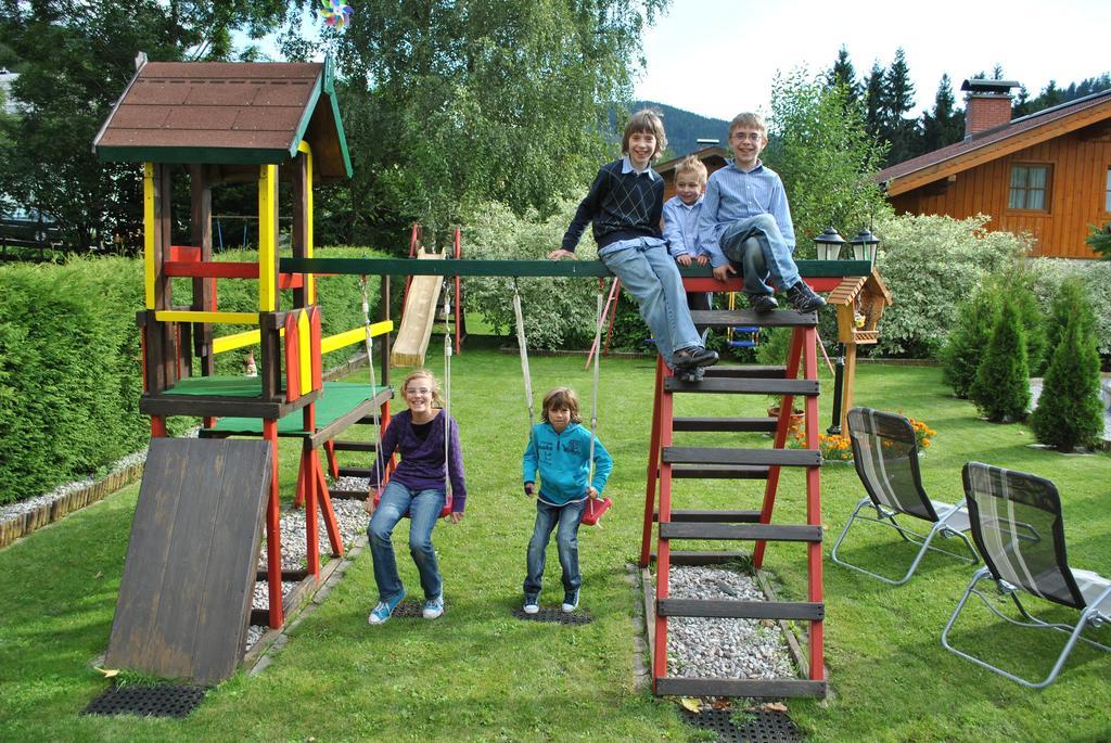 Ferienwohnung Familiengästehaus Ingrid Sankt Martin am Tennengebirge Exterior foto